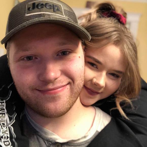 Meet your Posher, Lauren - Picture 1 of 1